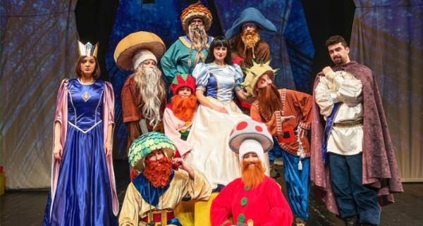 ALBA CA ZAPADA Teatrul Luceafarul - Sala Mare