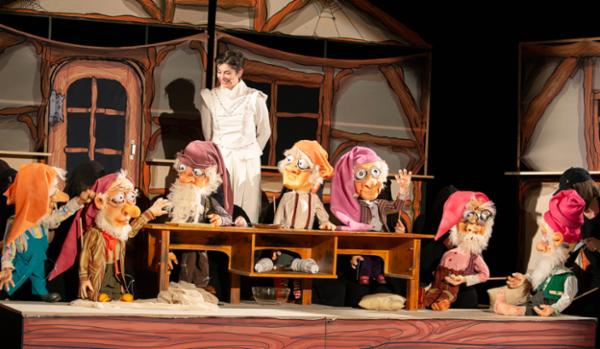 Alba ca zapada Teatrul de Animatie Țăndărică - Sala Lahovari