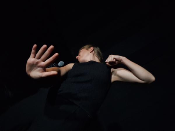 No.on (Festivalul Iridescent) CNDB - Sala Stere Popescu